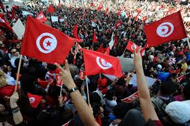 تونس: ثورة تجري