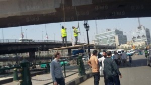 خلف الأسوار